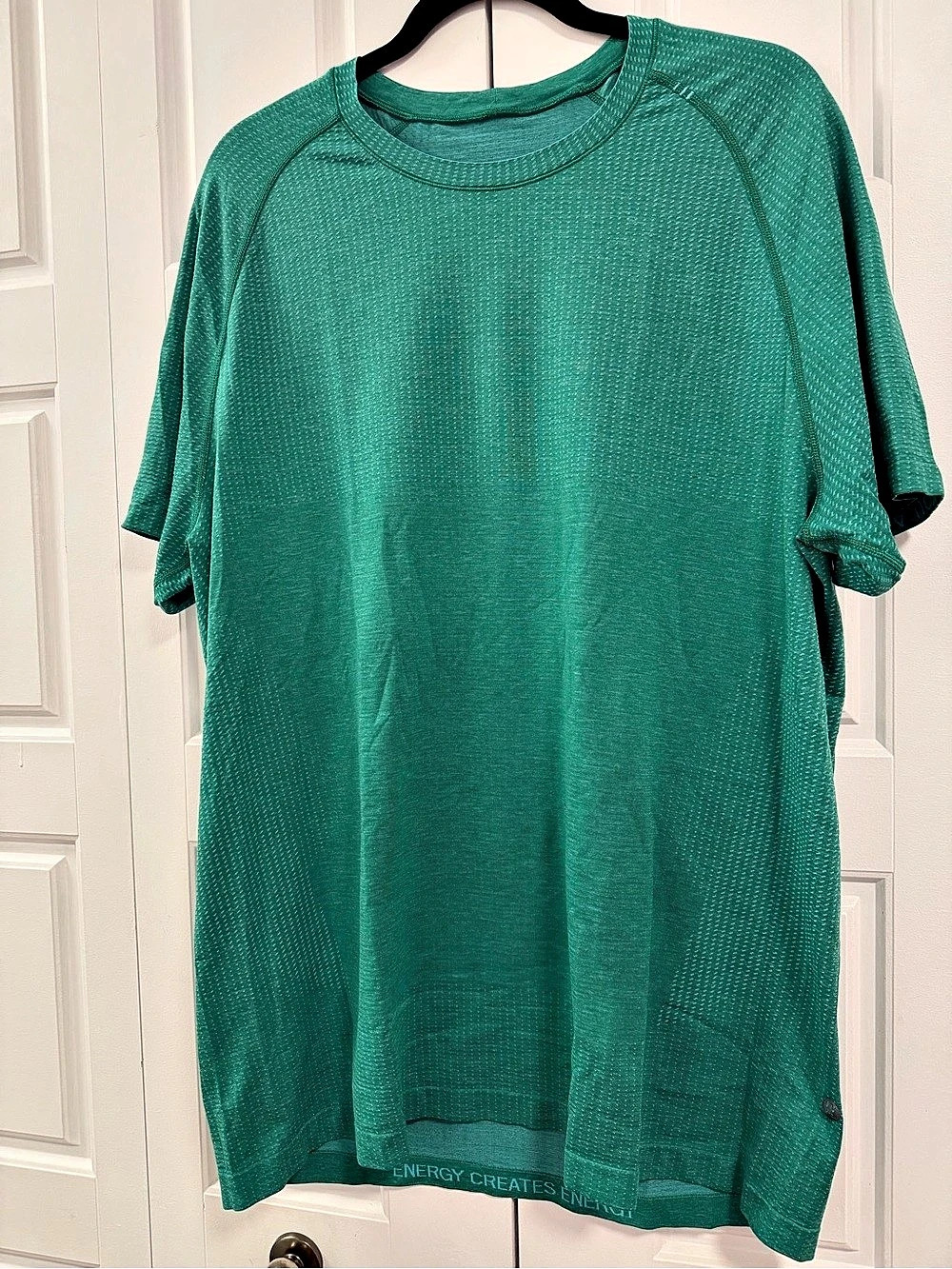 lululemon Metal Vent Tech Short-Sleeve Shirt Short Sleeve Athletic Top in Green
